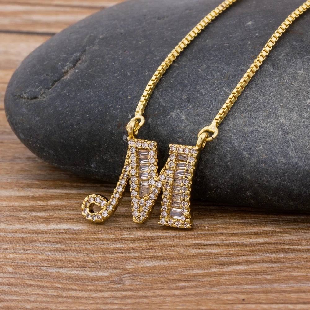 "LoveLee Initial Necklace" A-Z Letter Pendant Necklace