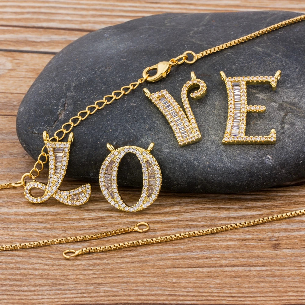 "LoveLee Initial Necklace" A-Z Letter Pendant Necklace