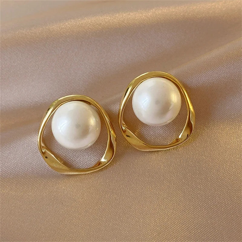 "Global Beauty" Ball Geometric Statement Earrings