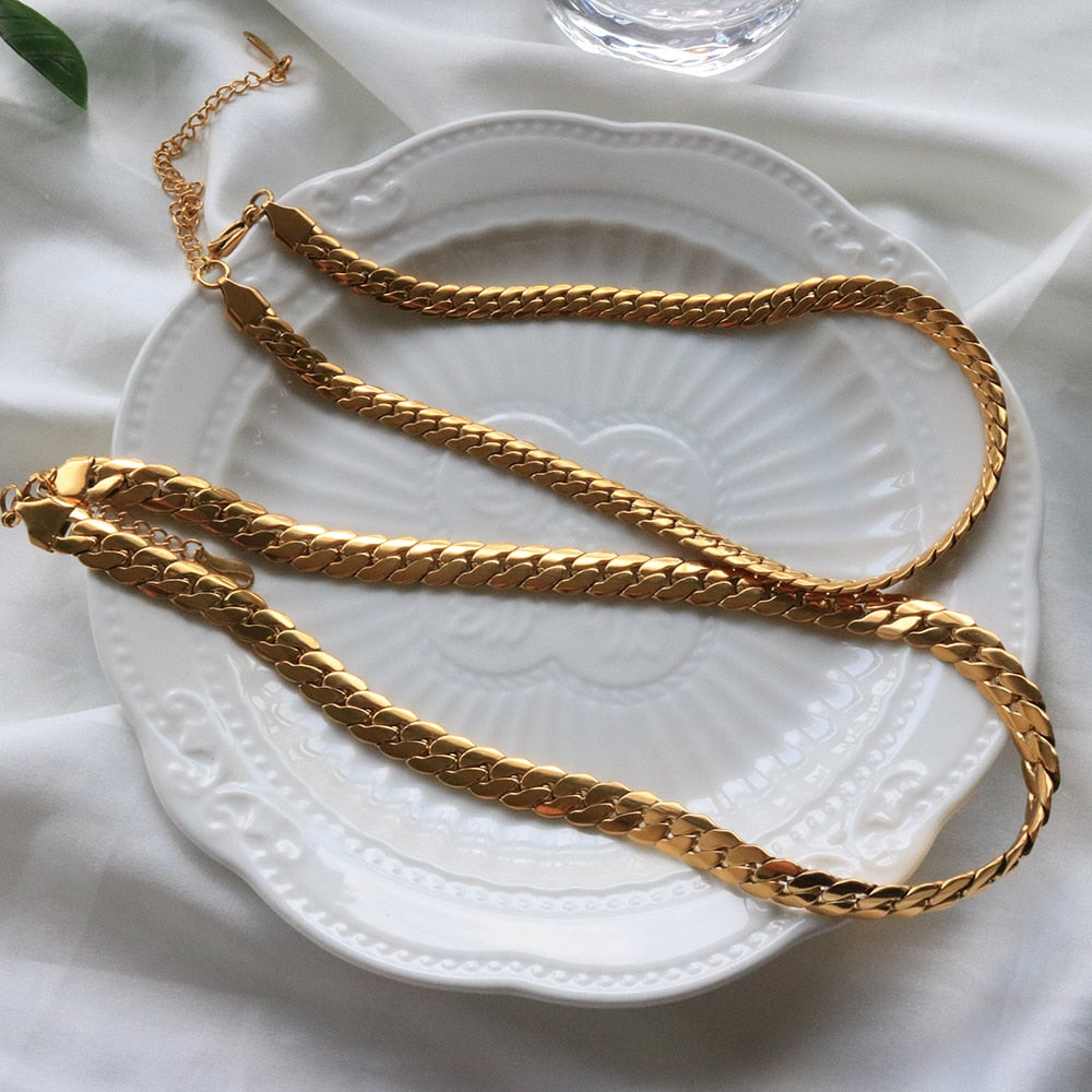 "Goldie Queen" Thick Braided Design Chain Necklace & Bracelet Jewelry Set