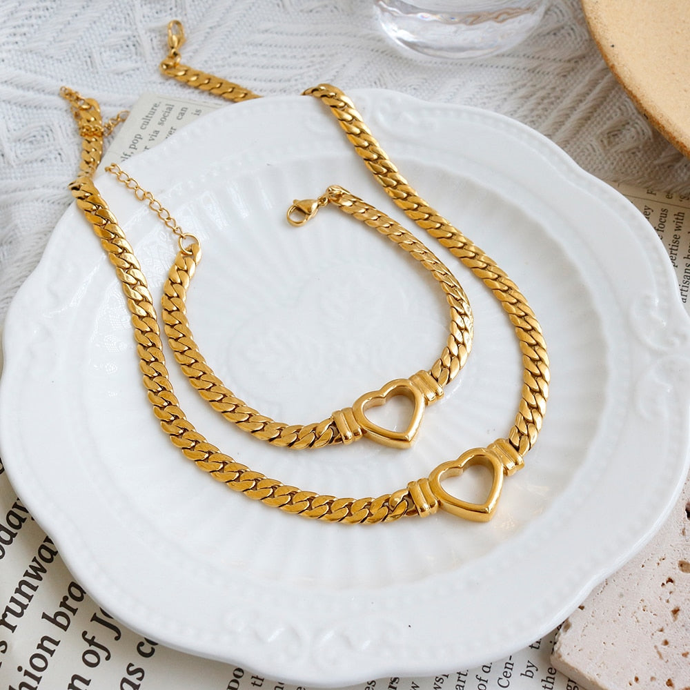 "Golden Goddess" Gold-Plated Luxury Love Heart-Shaped Jewelry