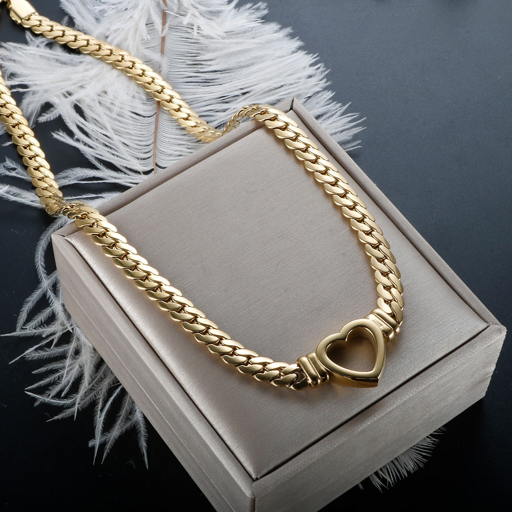 "Golden Goddess" Gold-Plated Luxury Love Heart-Shaped Jewelry