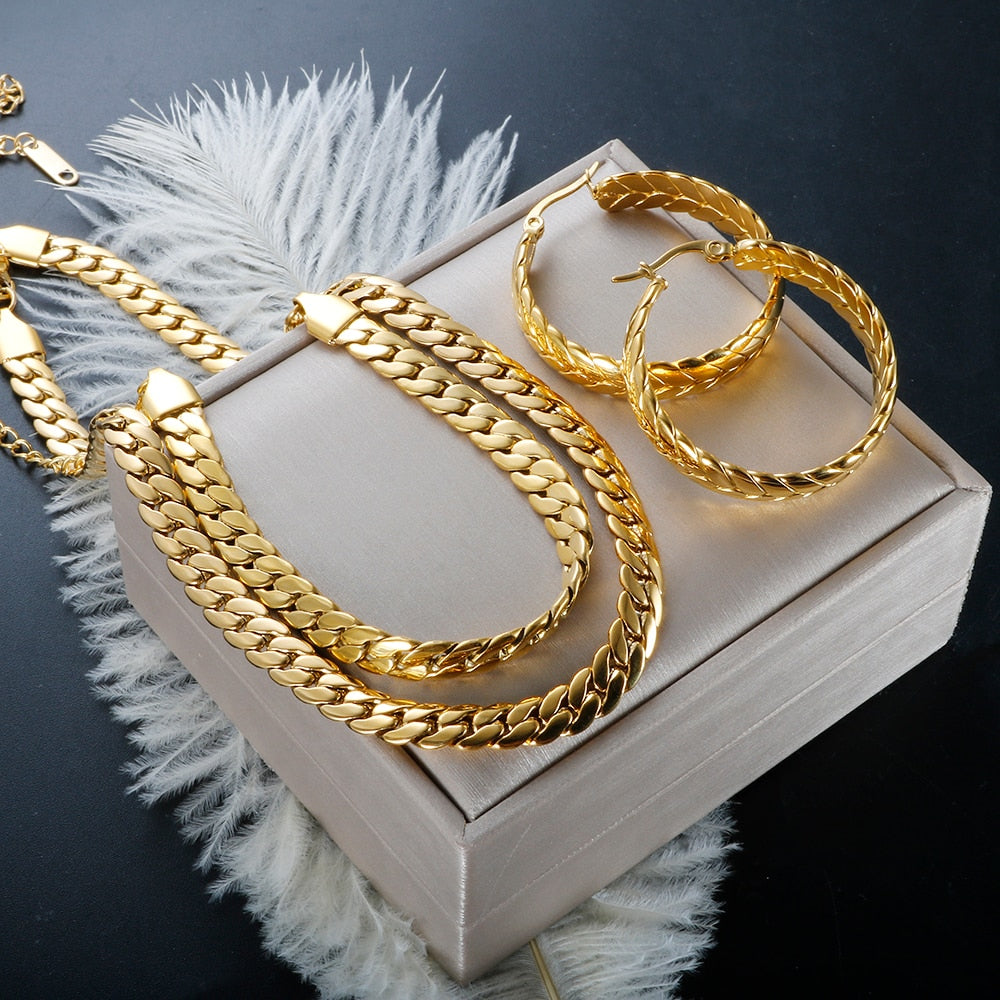 "Goldie Queen" Thick Braided Design Chain Necklace & Bracelet Jewelry Set
