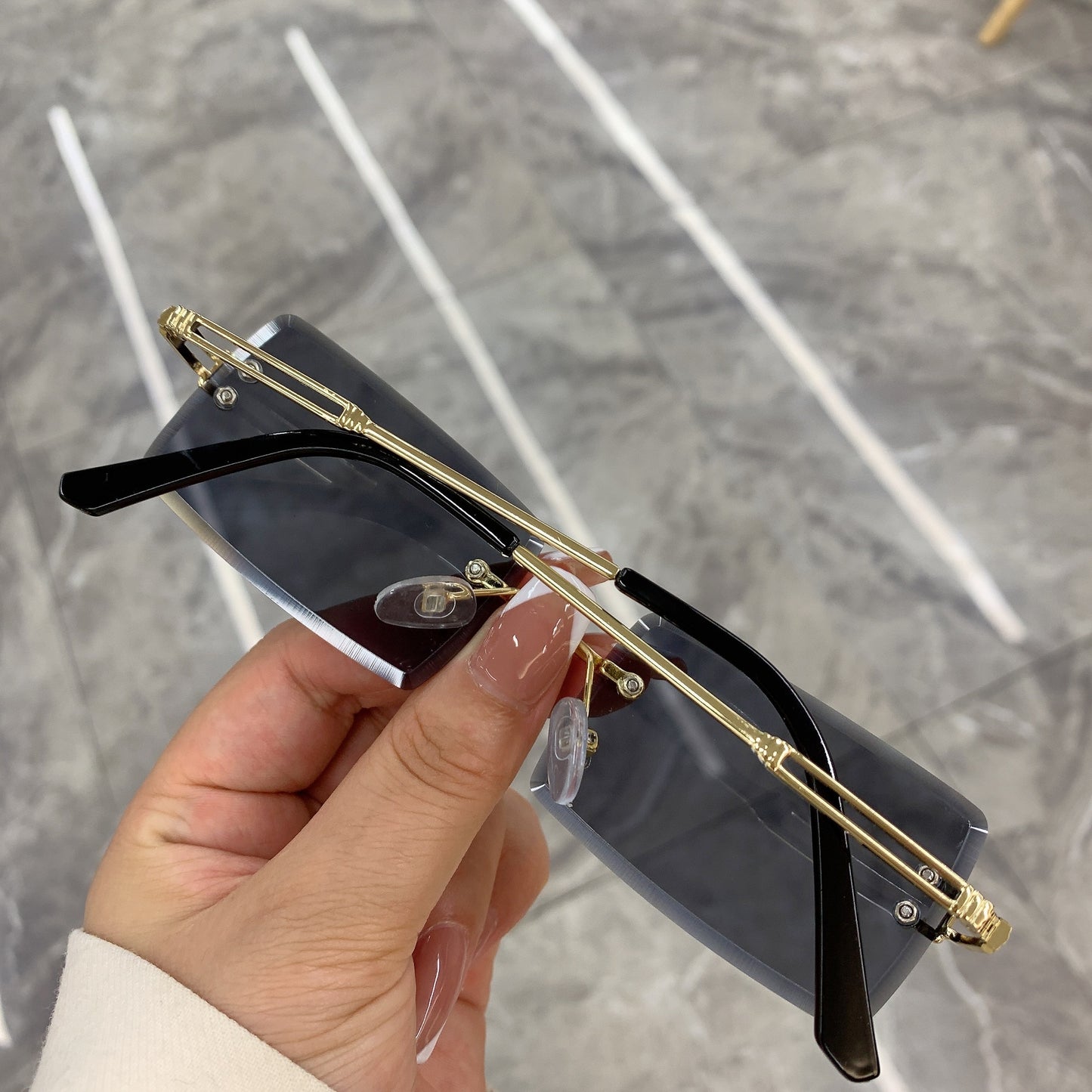 "SuperStar Chick" Vintage Fashion Rimless Frameless Shades